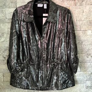 NWTChicos Zenergy Neenah embossed snake jacket, snakeskin print, metallic, light